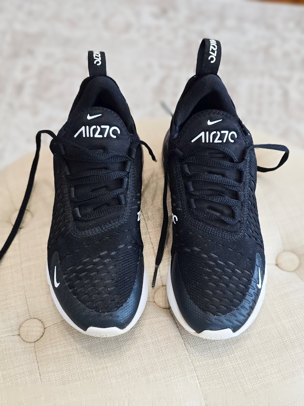 Nike Air270 Women's Black Athletic Sneakers Size 6